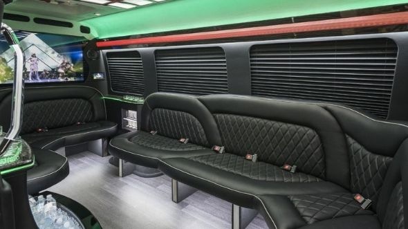 des plaines sprinter limo rental inside
